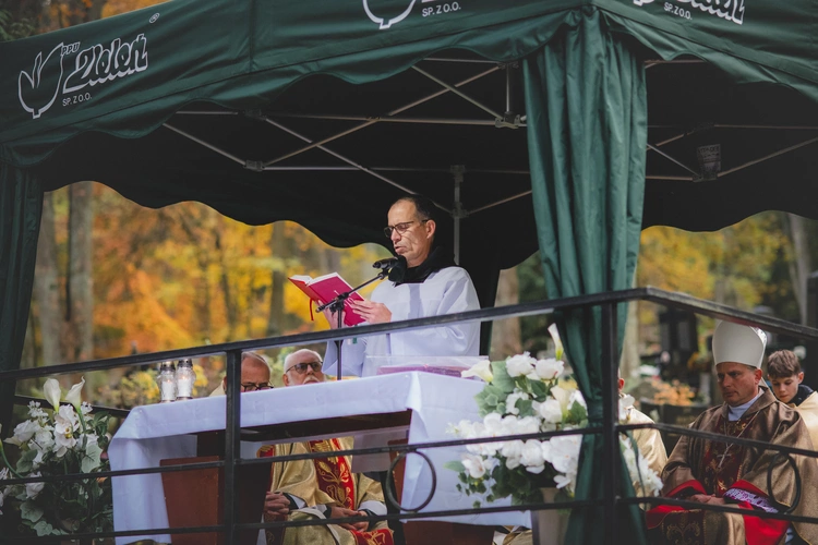 Modlitwa na cmentarzu Srebrzysko 2025