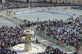 Podczas spotkania na modlitwę Anioł Pański z papieżem