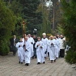 Modlitwa za zmarłych na zielonogórskim cmentarzu