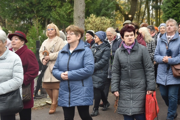 Dzień Zaduszny na gorzowskim cmentarzu