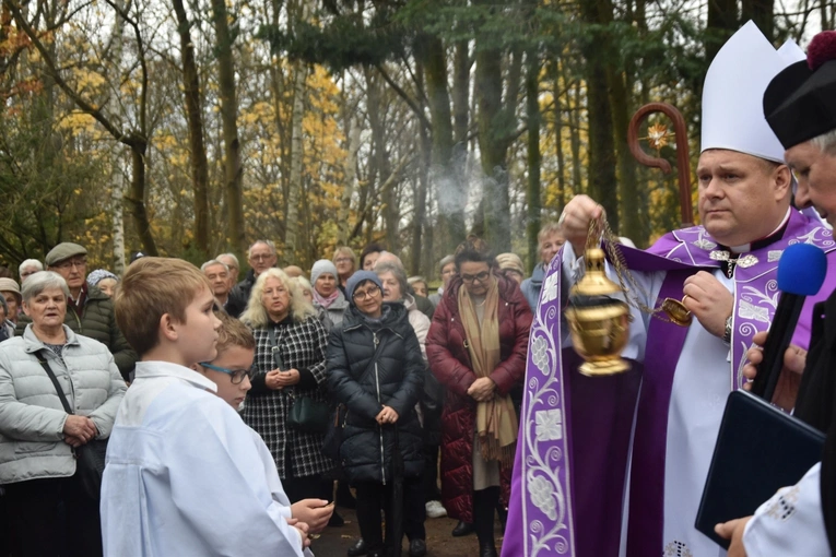 Dzień Zaduszny na gorzowskim cmentarzu