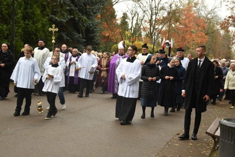 Dzień Zaduszny na gorzowskim cmentarzu