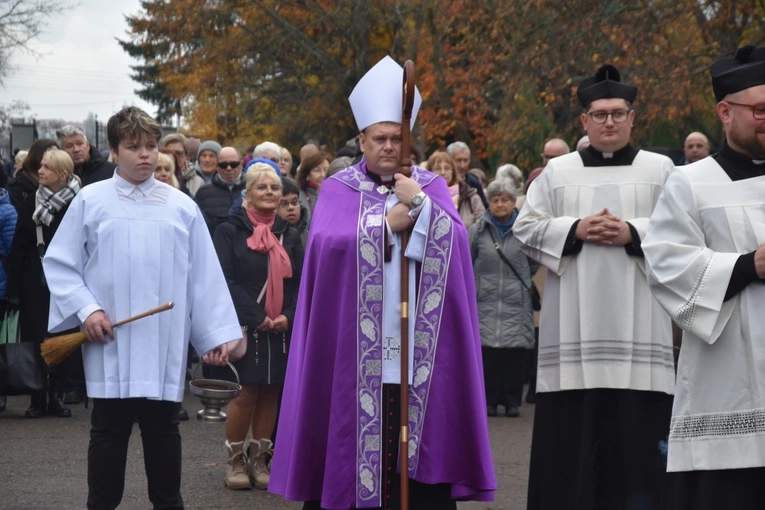 Dzień Zaduszny na gorzowskim cmentarzu