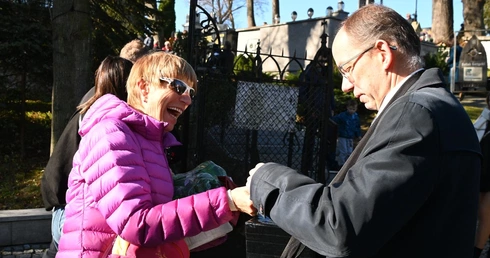 Kwesta na nowotarskim cmentarzu