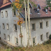 Albertówka to dom, w którym mężczyźni po przejściach odnajdują sens, wiarę i siebie. Zaczyna się życie od nowa