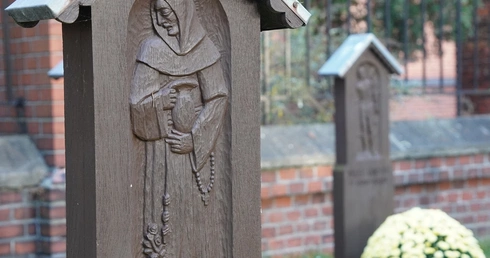 Franciszkański cmentarz we Wrocławiu-Karłowicach