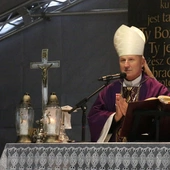 Bożemu miłosierdziu zawierzamy naszych bliskich zmarłych