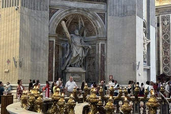 Watykan: otwarto „przestrzeń słuchania” w Bazylice św. Piotra