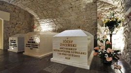 Modlitwa za zmarłych biskupów