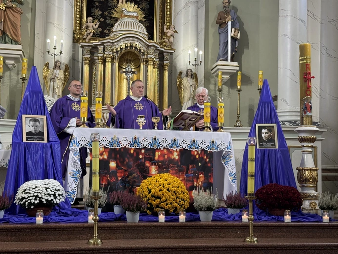 Maków upamiętnił swoich kapłanów męczenników