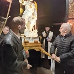 Nawiedzenie figury św. Michała Archanioła w Komorowie