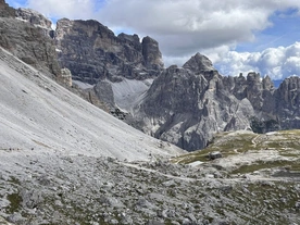 Z czasem i góry się rozpadają