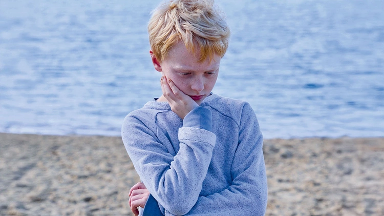 Dzieci, które nie czują się lubiane, i które nie wierzą w swoje zdolności, niestety, są tysiące.