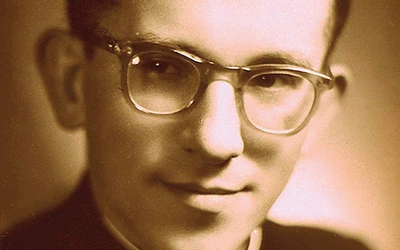 Jedno z zachowanych zdjęć kandydata na ołtarze. 