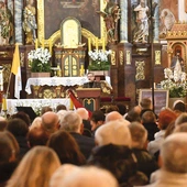 Prelekcja na temat odnalezionych rękopisów muzycznych z dawnego Otynia. Po jej zakończeniu wybrzmiała m.in. muzyka jezuity o. Carolusa Göbla, który tworzył także w Otyniu, a rękopisy  z jego muzyką ocalały i przechowywane są dziś  w Muzeum Instrumentów Muzycznych, oddział Muzeum Narodowego w Poznaniu.  Na zdjęciu: wykład dr hab. Aliny Mądry. 