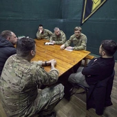 Prezydent Ukrainy z dowódcami w obwodzie donieckim