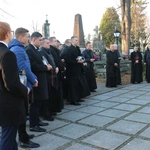 Modlitwa wspólnoty WSD w Radomiu za zmarłych duchownych 