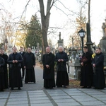 Modlitwa wspólnoty WSD w Radomiu za zmarłych duchownych 