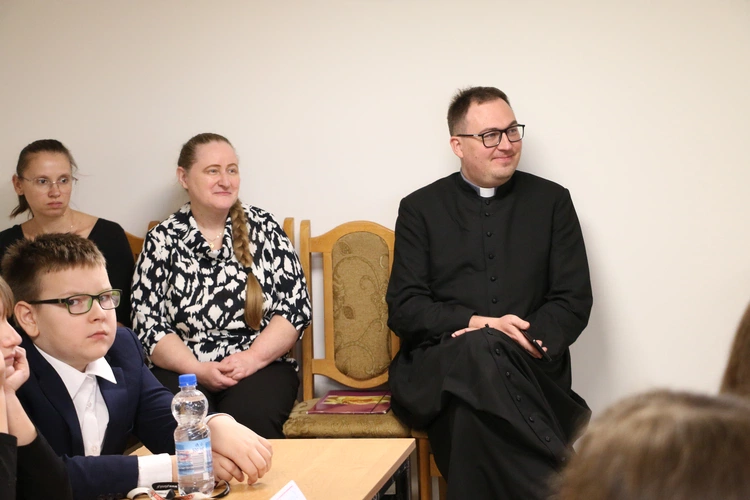 Płońsk. Konkurs "Niedoskonali, a święci" 