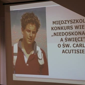 Święty nie jest idealny, jest normalny