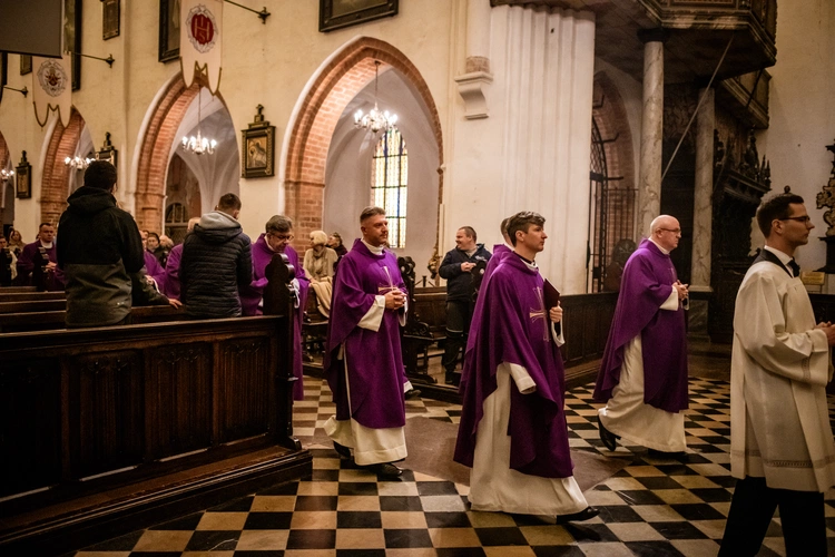 Msza św. za zmarłe duchowieństwo 2025