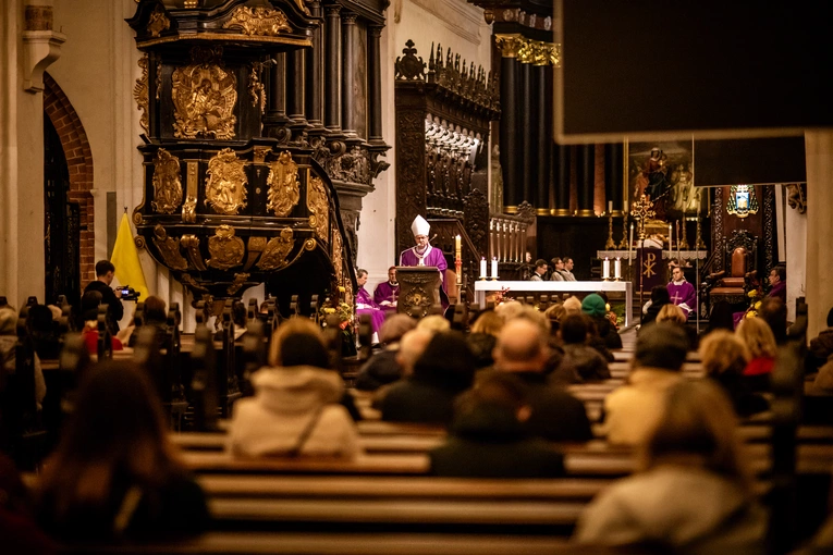 Msza św. za zmarłe duchowieństwo 2025