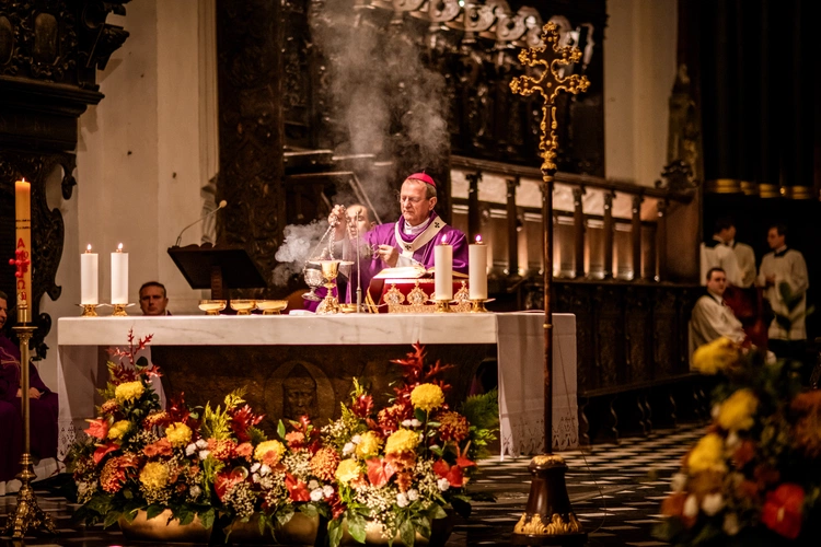 Msza św. za zmarłe duchowieństwo 2025