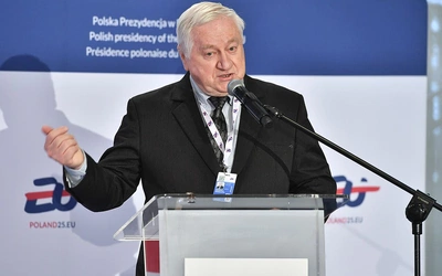 W jaką grę Chiny grają ze światem?