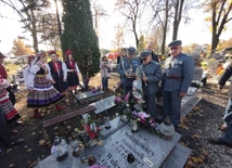 Uhonorowali grób legionisty