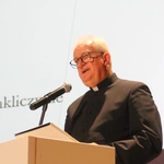 Lusławice. Konferencja "Od Opatkowic do Zakliczyna"