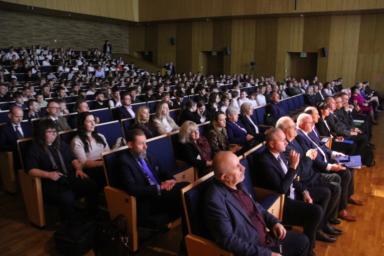 Lusławice. Konferencja "Od Opatkowic do Zakliczyna"
