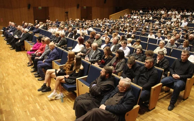 Lusławice. Konferencja "Od Opatkowic do Zakliczyna"