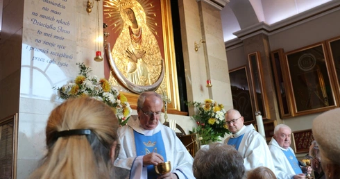 W skarżyskiej Ostrej Bramie modlono się za pracowników mediów 