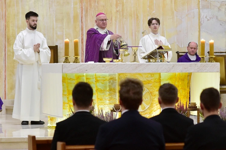 WSD Hosianum. Msza św. za zmarłych