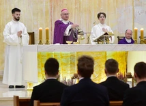 Bożą rzeczą jest modlić się za zmarłych