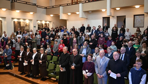 Nadzieja budowana na obietnicy