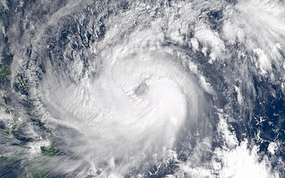 Blisko milion osób ewakuowanych na Filipinach