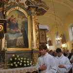 Brzezia Łąka. Dziękczynienie za dar świątyni, z Matką Bożą Różańcową