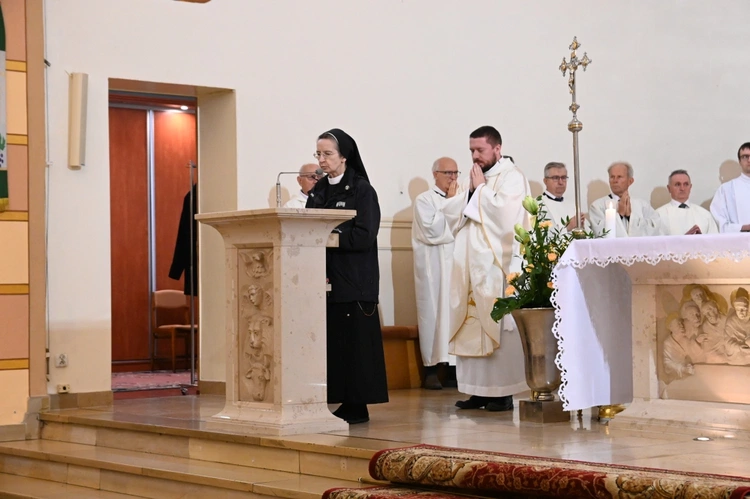 Dziękczynienie za 700 lat kościoła w Dobrzeniu Wielkim