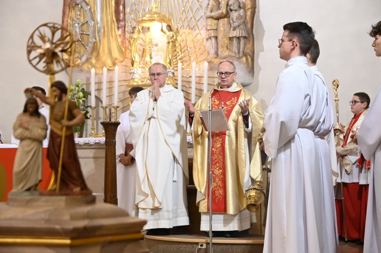 Dziękczynienie za 700 lat kościoła w Dobrzeniu Wielkim