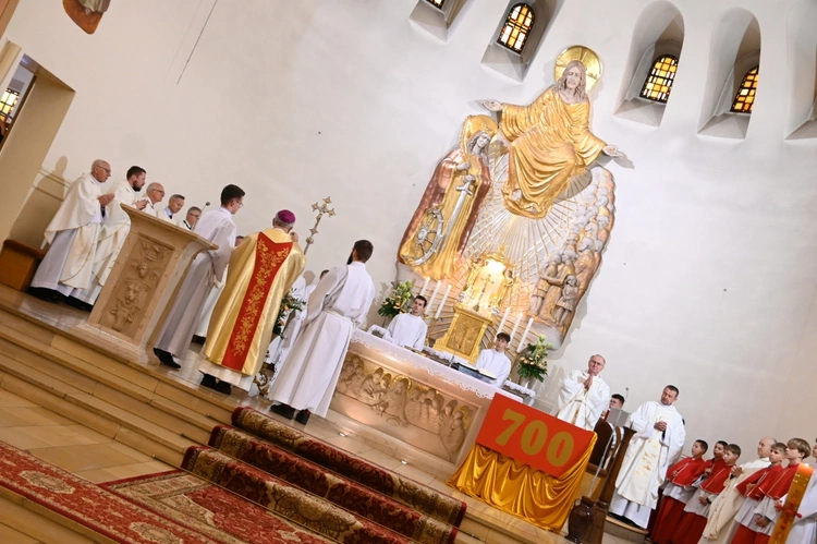 Dziękczynienie za 700 lat kościoła w Dobrzeniu Wielkim