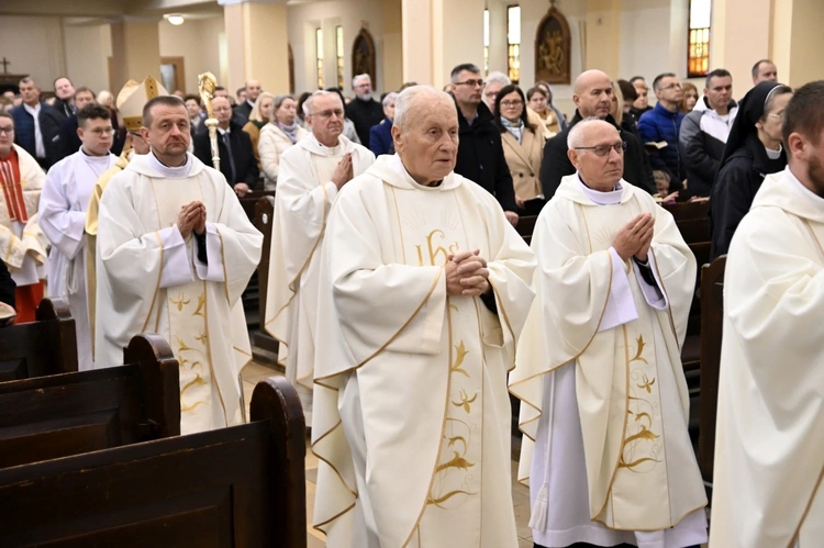 Dziękczynienie za 700 lat kościoła w Dobrzeniu Wielkim