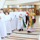 Biskup Leszek Leszkiewicz pobłogosławił nowych lektorów dekanatu Dębica-Wschód