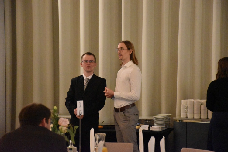 Podniebny bal dla katolickich singli