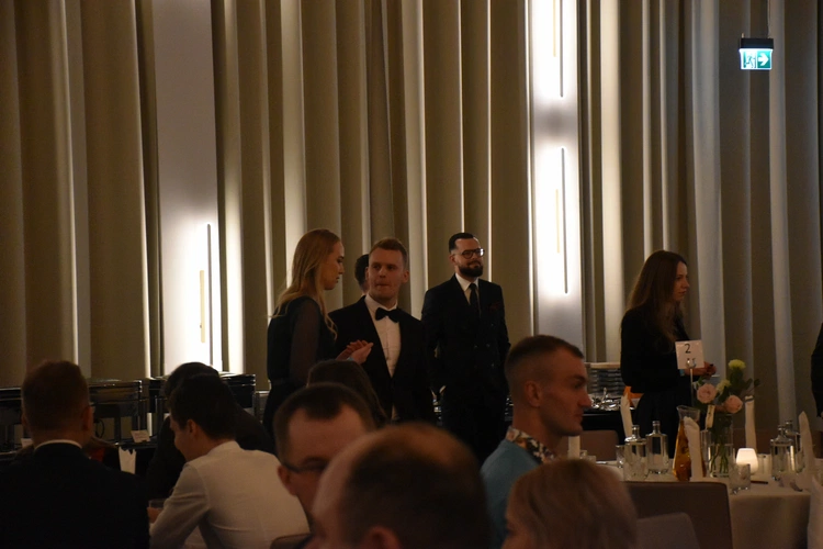 Podniebny bal dla katolickich singli