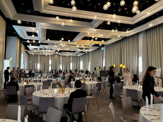 Podniebny bal dla katolickich singli