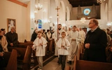 Wprowadzenie relikwii św. Jana Pawła II i poświęcenie odnowionego ołtarza 