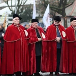 Obchody patronalne diecezji. Procesja z relikwiami św. Wiktorii 