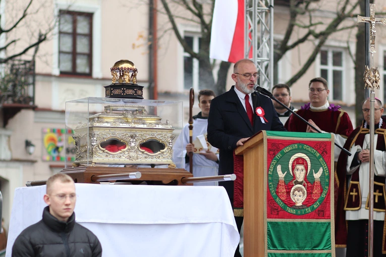 Obchody patronalne diecezji. Procesja z relikwiami św. Wiktorii 