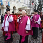 Obchody patronalne diecezji. Procesja z relikwiami św. Wiktorii 